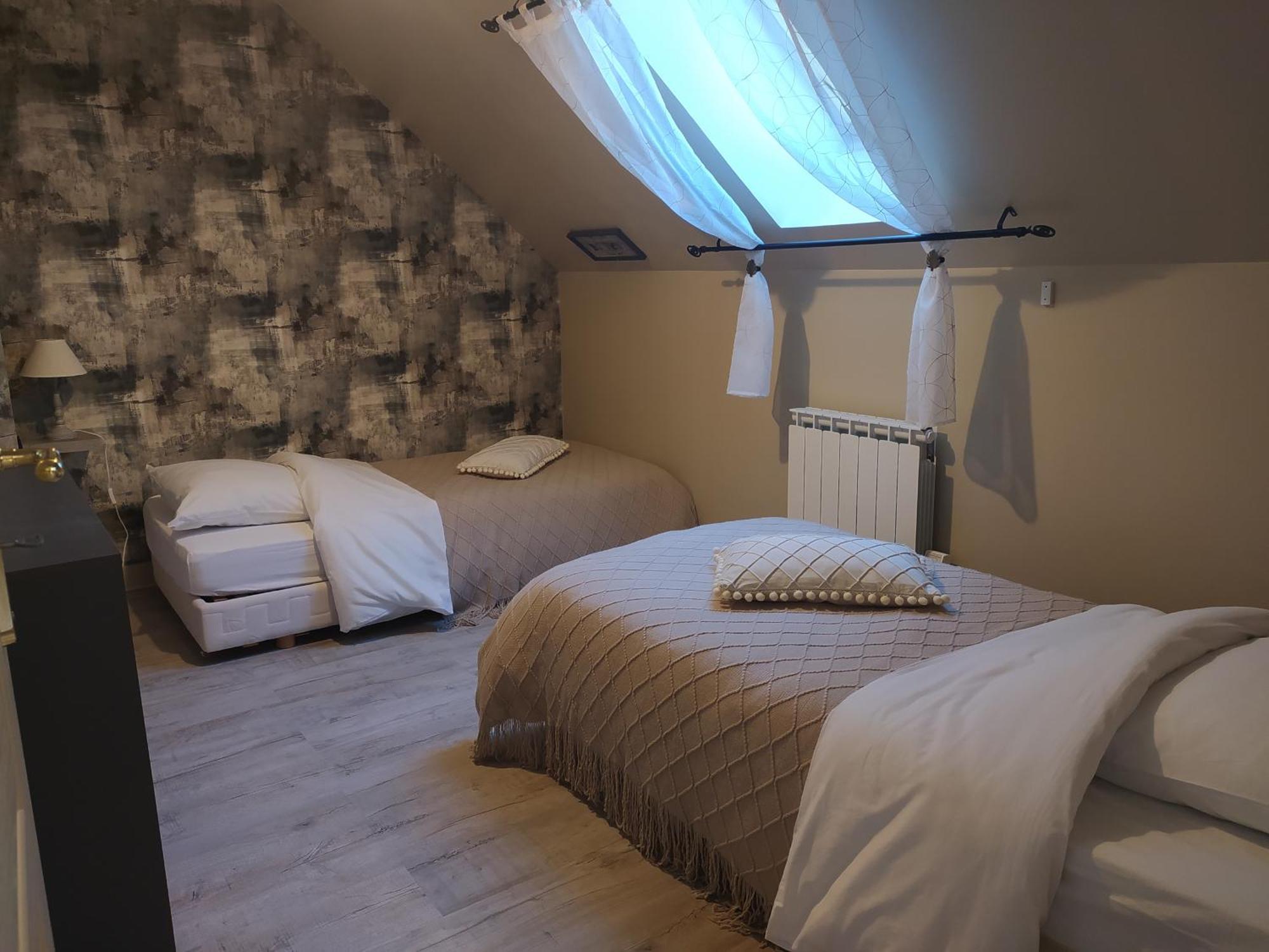 Des Roux Et Des Pious Suite De 35 A 60 M2 Et 3 Chambres Pour Groupe De 2 A 6 Personnes Civray-de-Touraine Eksteriør billede